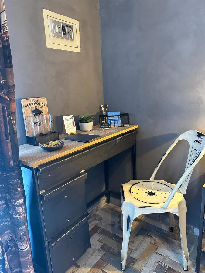 B&B Pantarei Napoli Екстер'єр фото