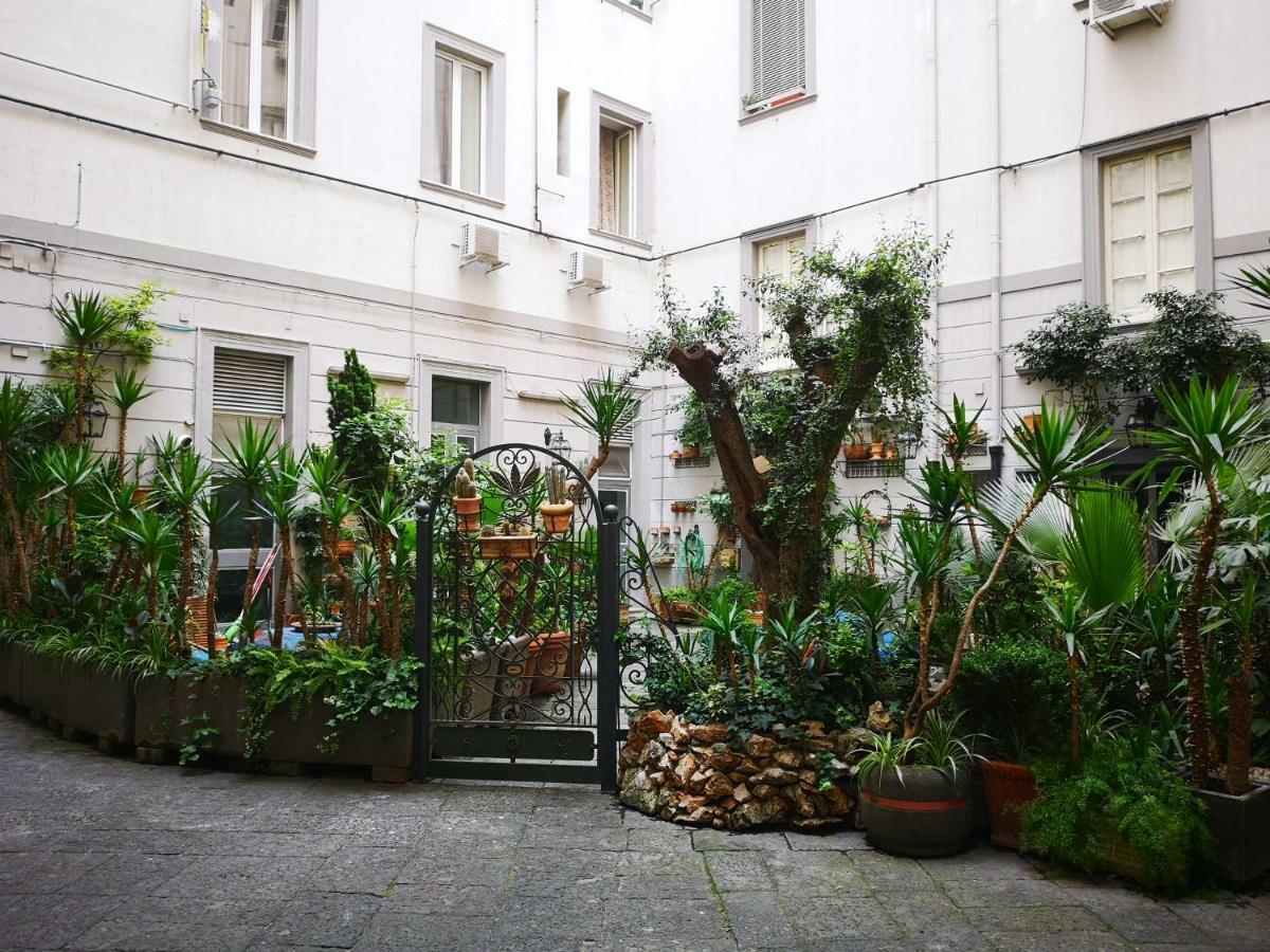 B&B Pantarei Napoli Екстер'єр фото